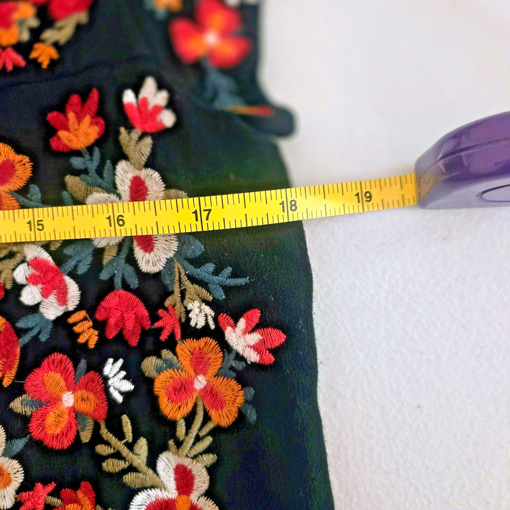 Savannah Jane Boho Peasant Hippie Mexican shirt black embroidered flowers M - Picture 10 of 13